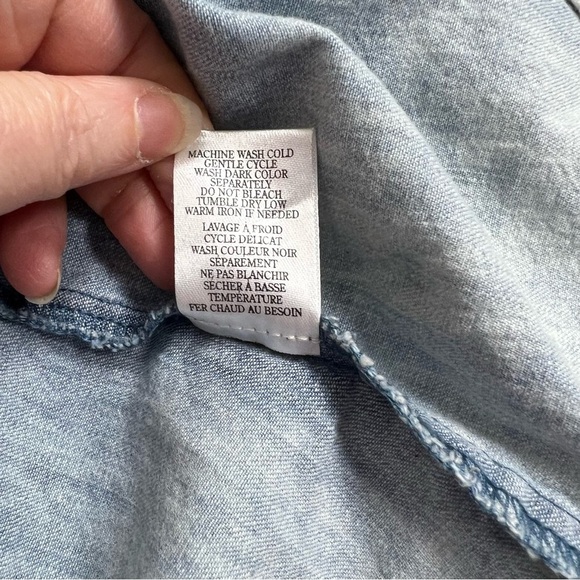 White Crow women’s American Flag Denim Shirt size Medium - Picture 5 of 7